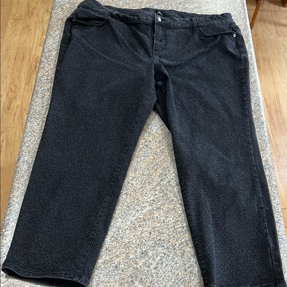 Dress Barn Leopard Print Pants - size 24